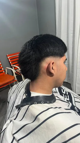 Andres camacho | BARBER