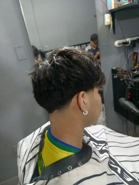Andres camacho | BARBER - imagen 2